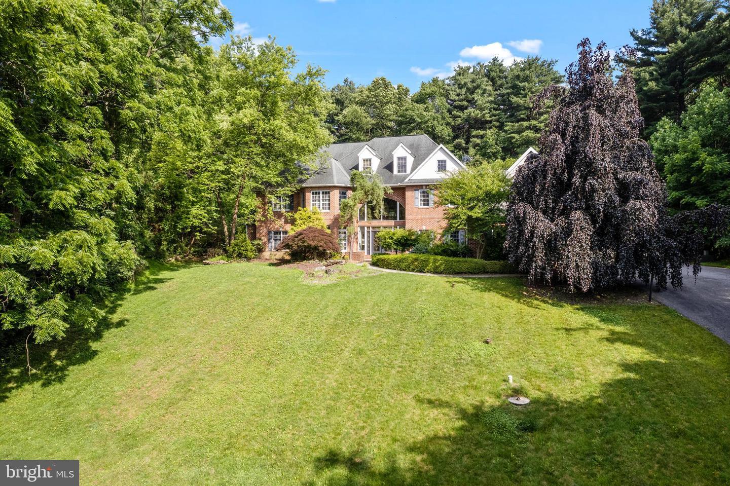 Property Photo:  1238 Hunters Road  PA 19540 
