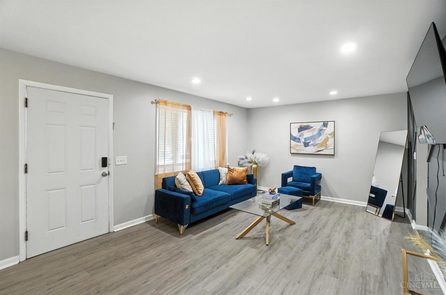 Property Photo:  309 Princess Court  OH 45215 