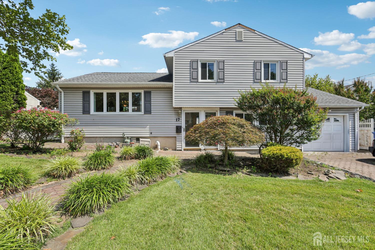 17 Aberdeen Avenue  Iselin NJ 08830 photo