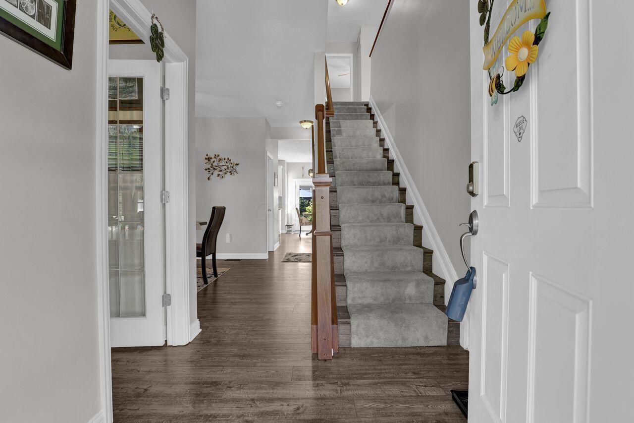 Property Photo: 1381 Ironwood Drive OH 43123