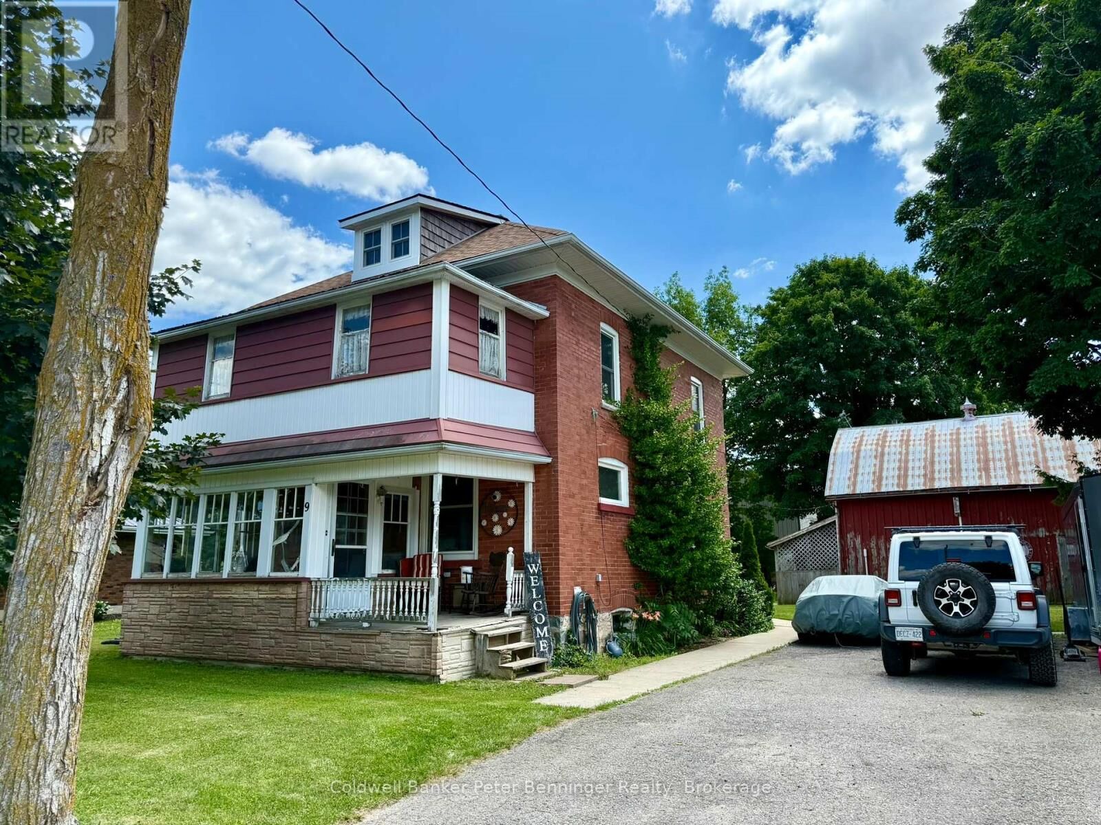 Property Photo: 9 Wragge Street East ON N0G 2S0