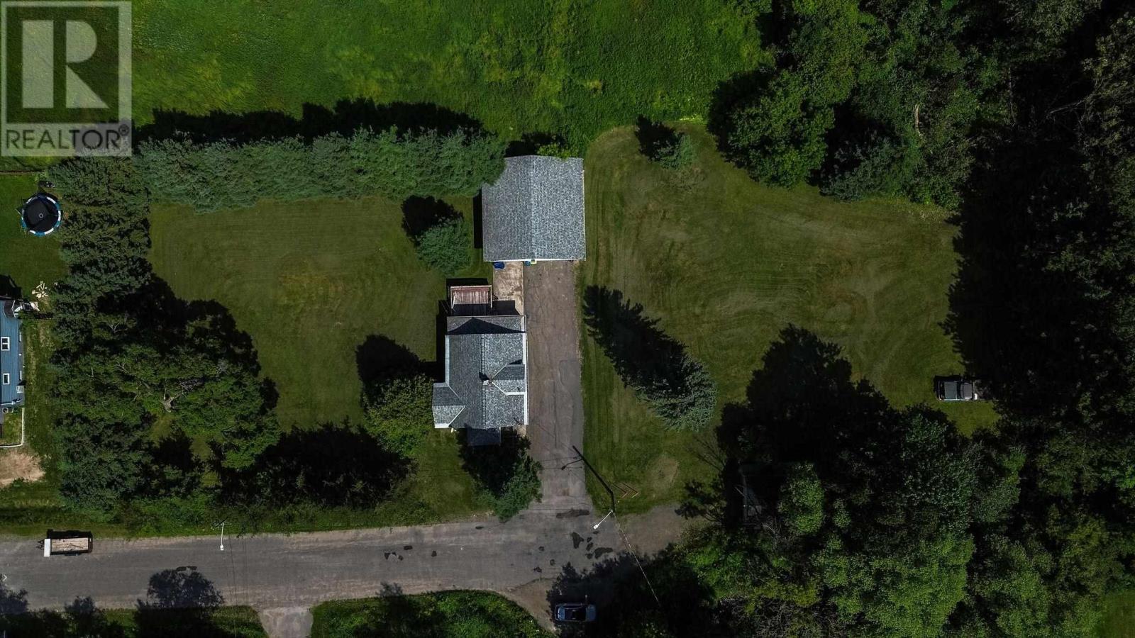 Photo de la propriété: 384 Laurier Ave ON P6C 5J5