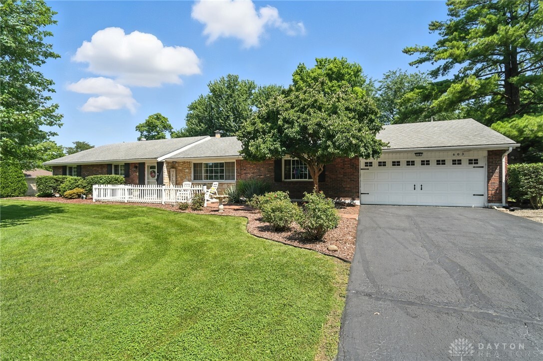 Property Photo: 603 Deptford Avenue OH 45429