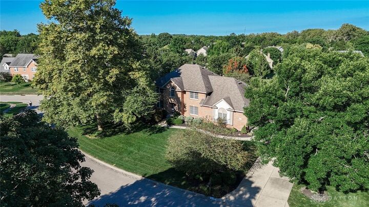 Property Photo: 9139 Indian Springs Court OH 45458