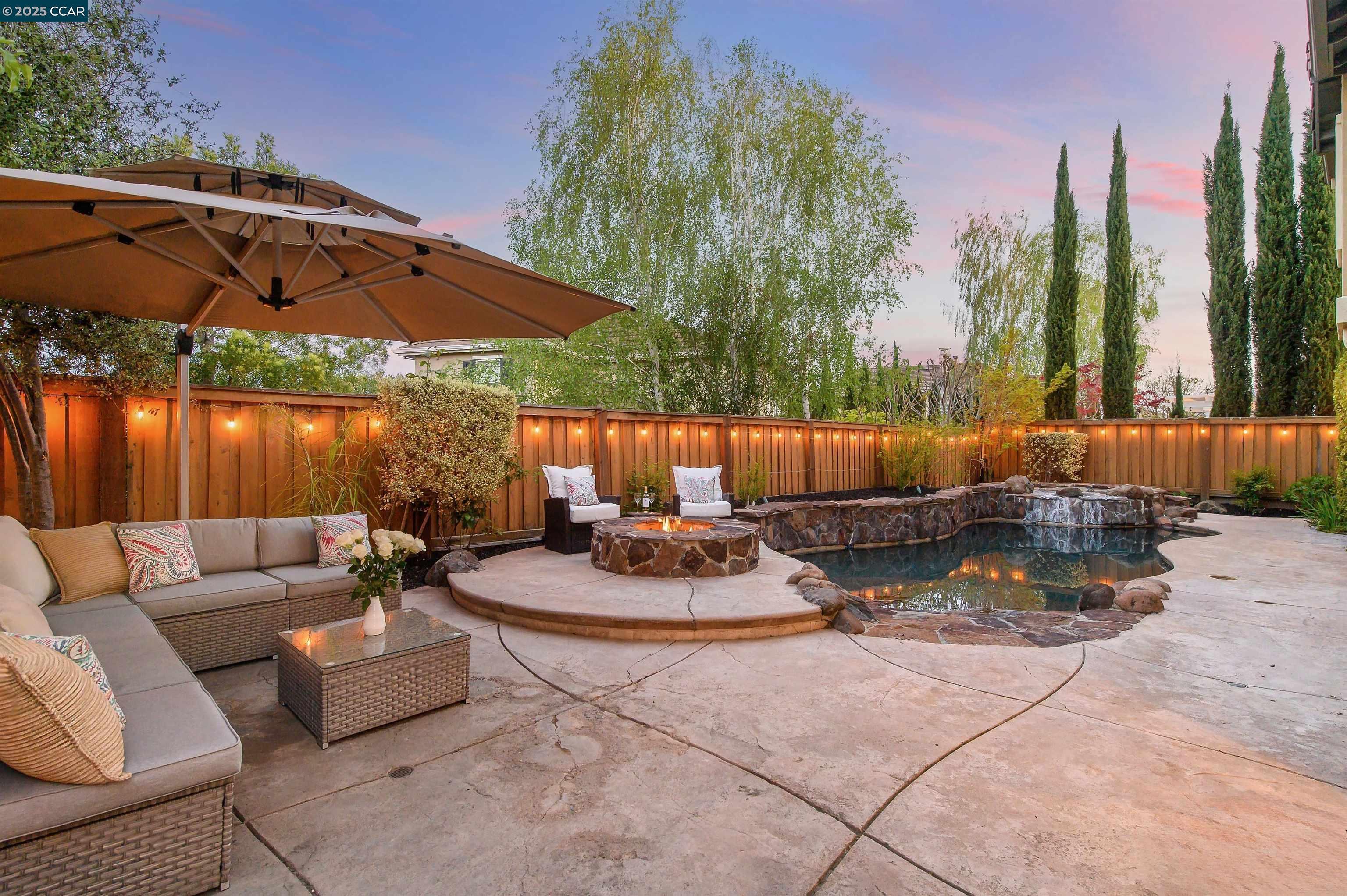 Property Photo: 2261 Genoa St CA 94506
