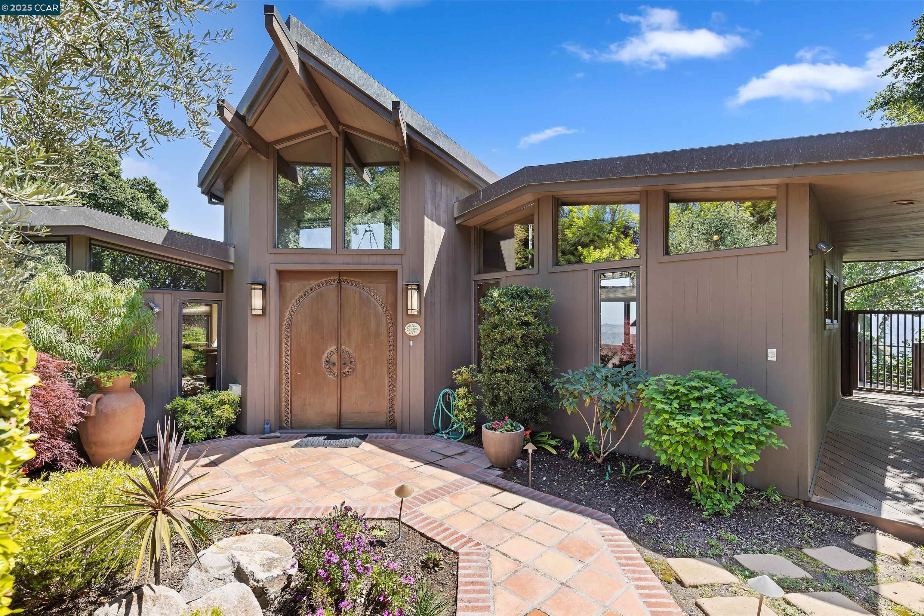 Property Photo:  1176 Brown Ave  CA 94549 