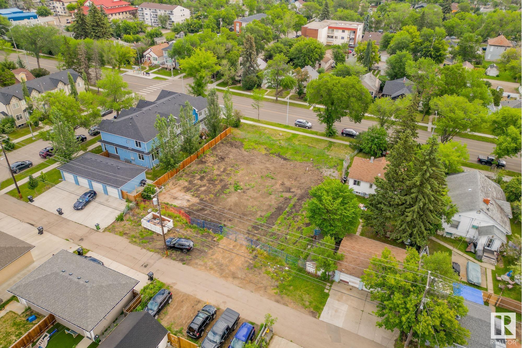 Property Photo:  11244 101 Street NW  AB T5G 2A5 