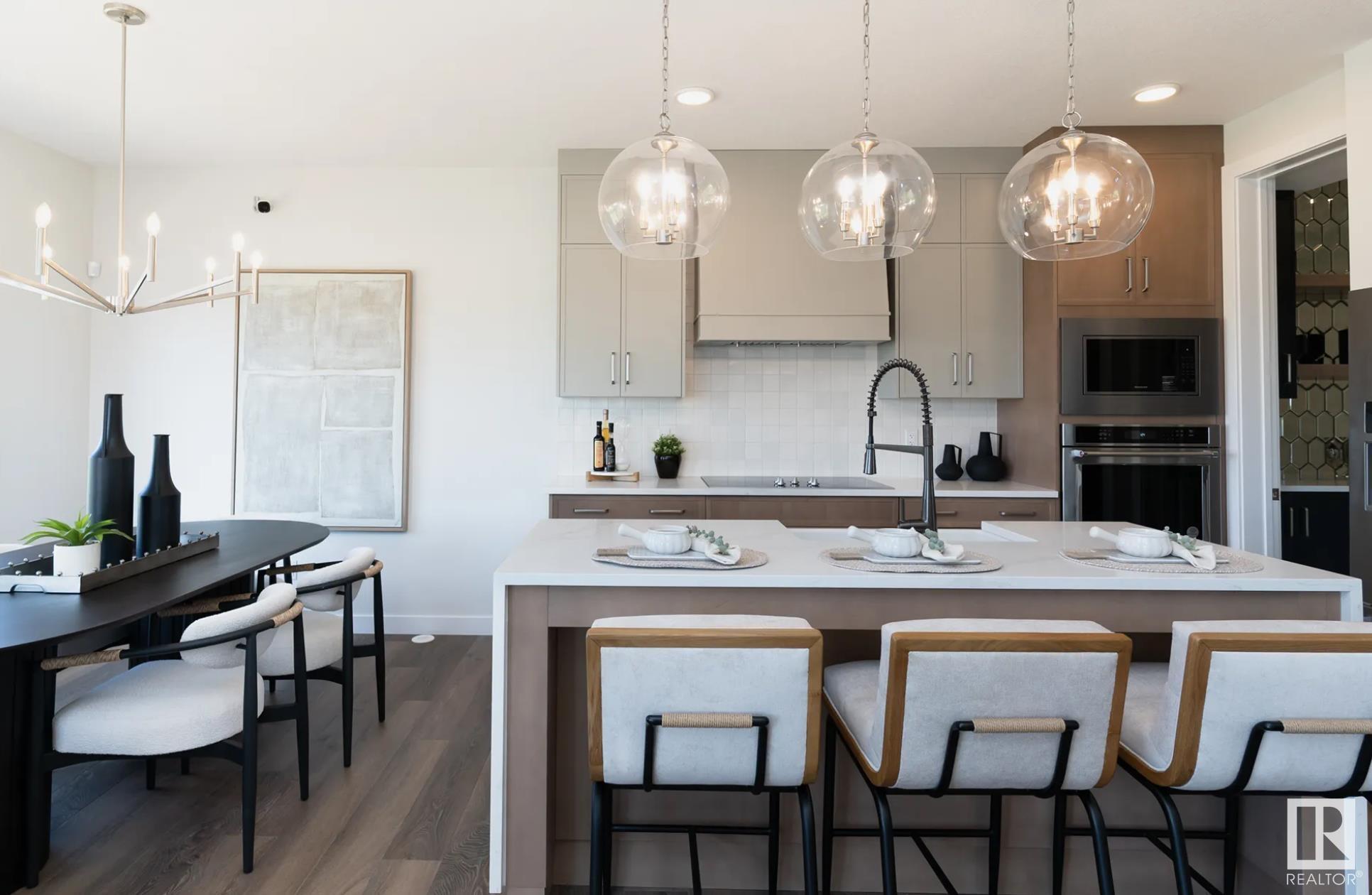 3036 Dixon Landing Landing SW  Edmonton AB T6W 5L2 photo