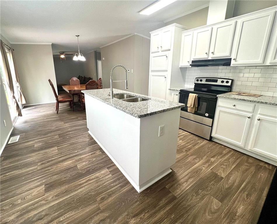 Property Photo:  325 Washington Drive  GA 30601 