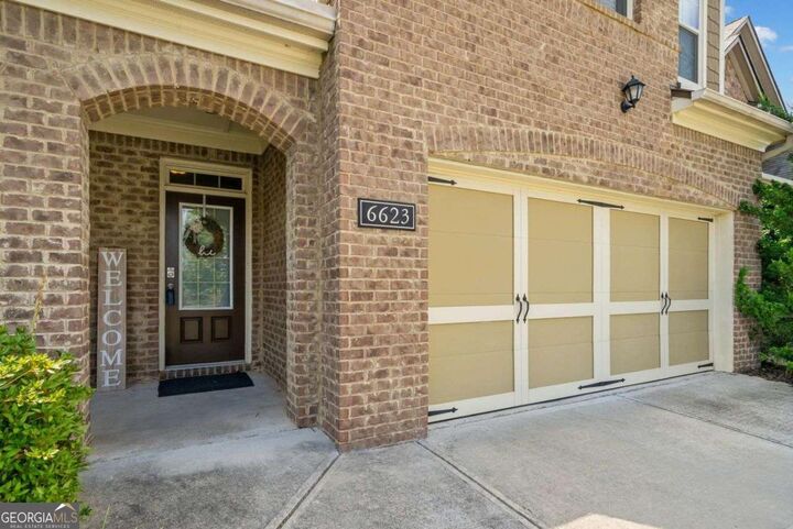Property Photo: 6623 Rivergreen Road GA 30542
