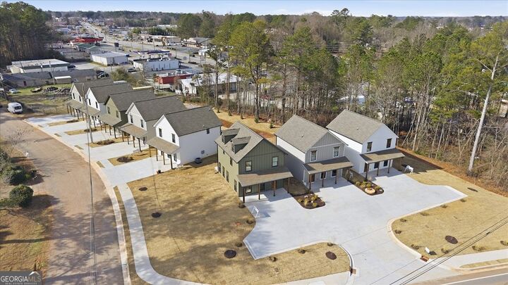 Property Photo:  105 Carroll Circle  GA 30117 