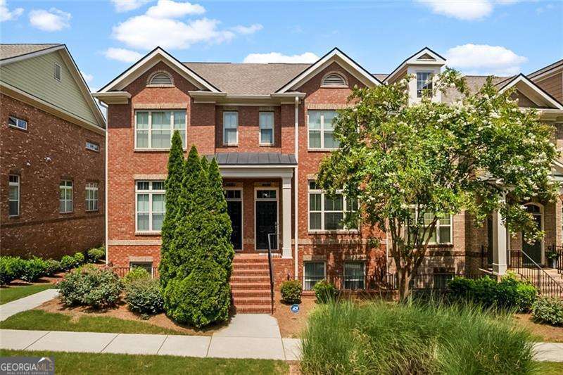 Property Photo: 10860 Ellicot Way GA 30022