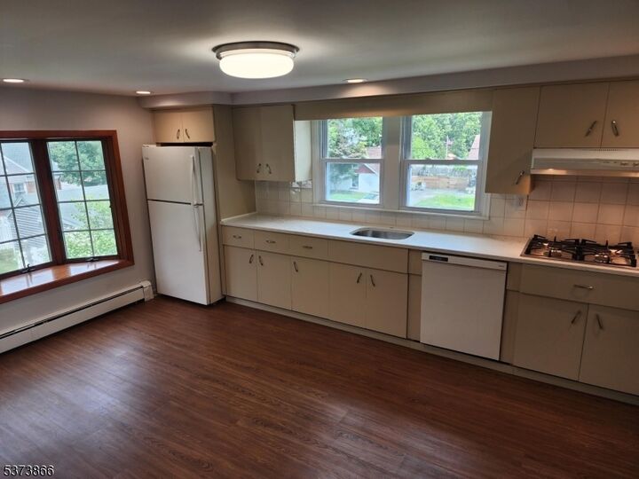 Property Photo:  86 Jefferson Ave  NJ 07630 