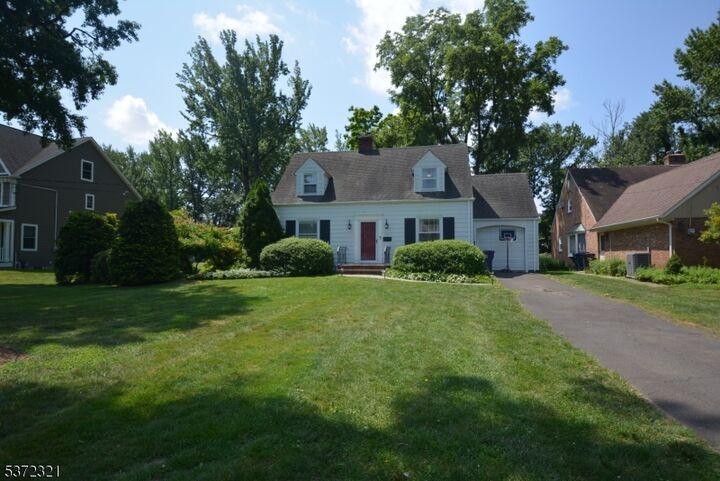 Property Photo: 75 Westfield Rd NJ 07023