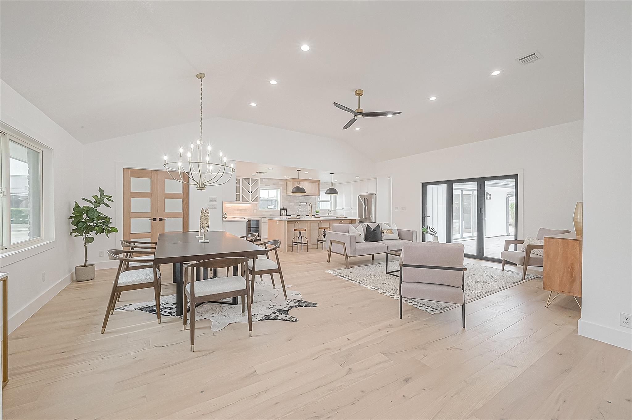 Property Photo: 6254 Locke Lane TX 77057