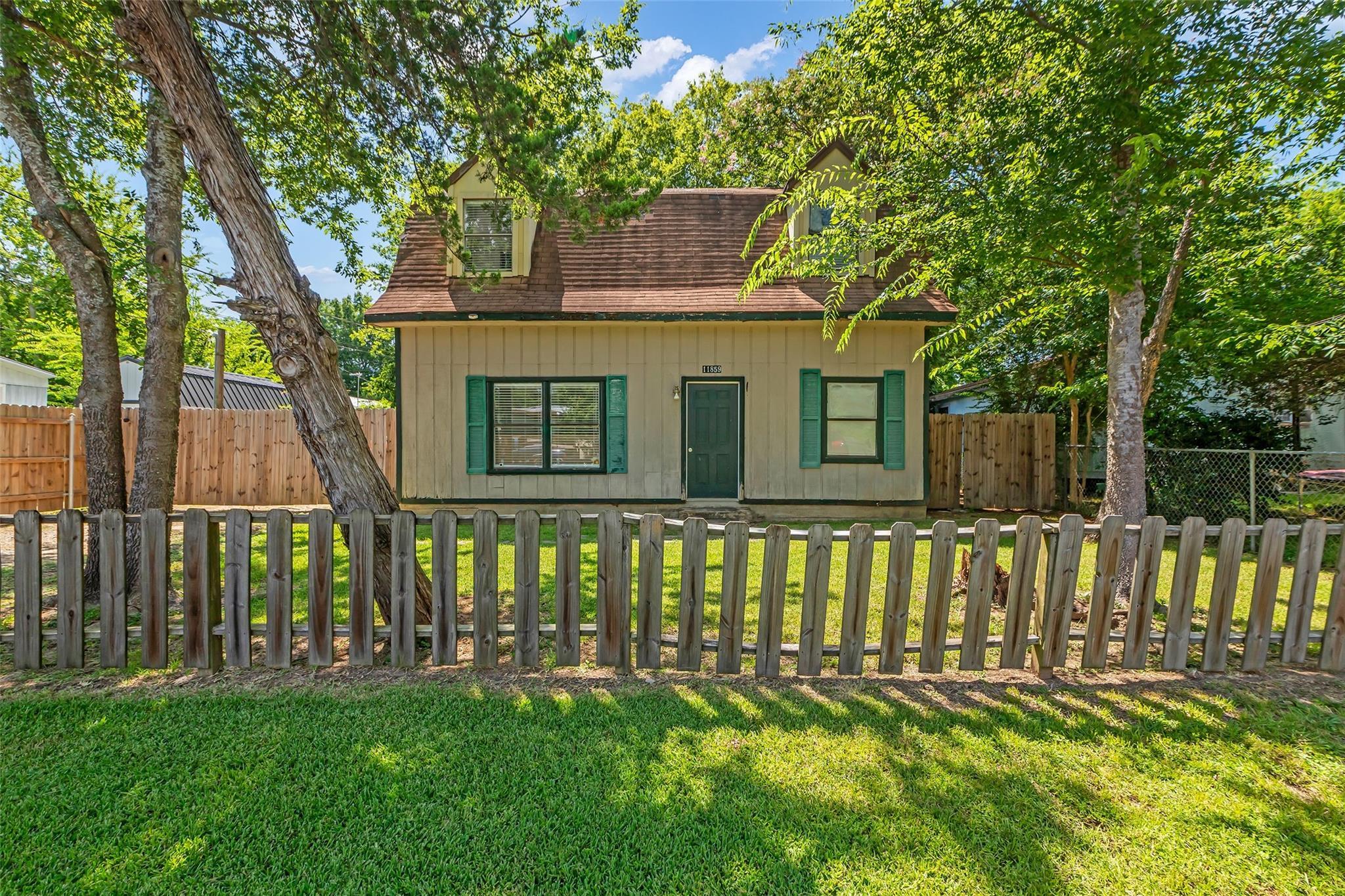 Property Photo:  11859 Vanwood Street  TX 77318 