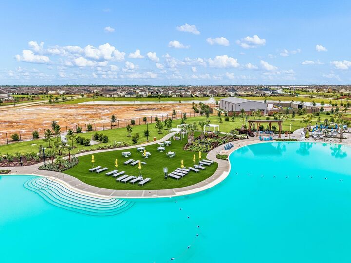 Property Photo:  142 Sunray Creek Drive  TX 77493 