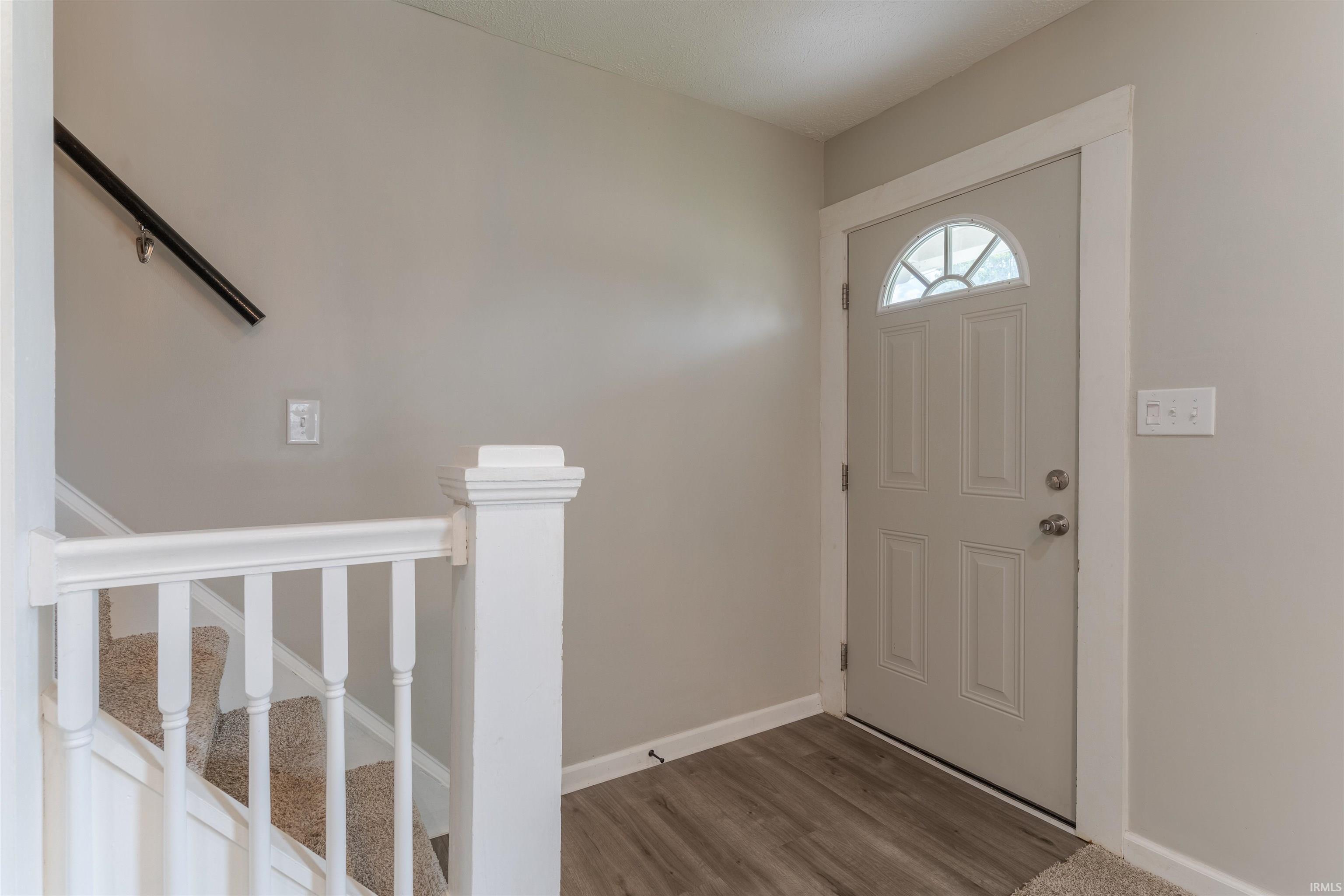 Property Photo:  1720 Washington Avenue  IN 47714 