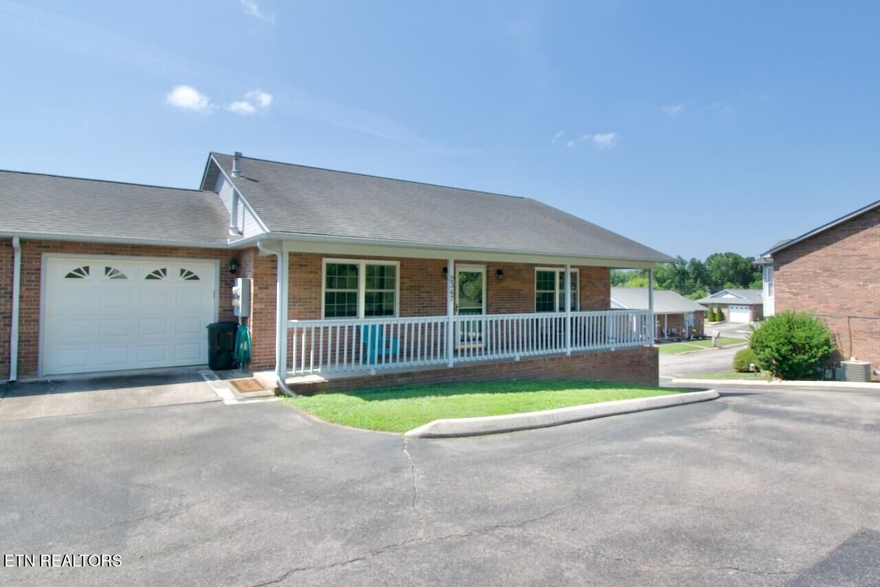Property Photo:  2347 Governors Court  TN 37801 