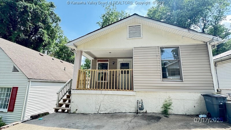 Property Photo:  417 Spencer Street  WV 25303 