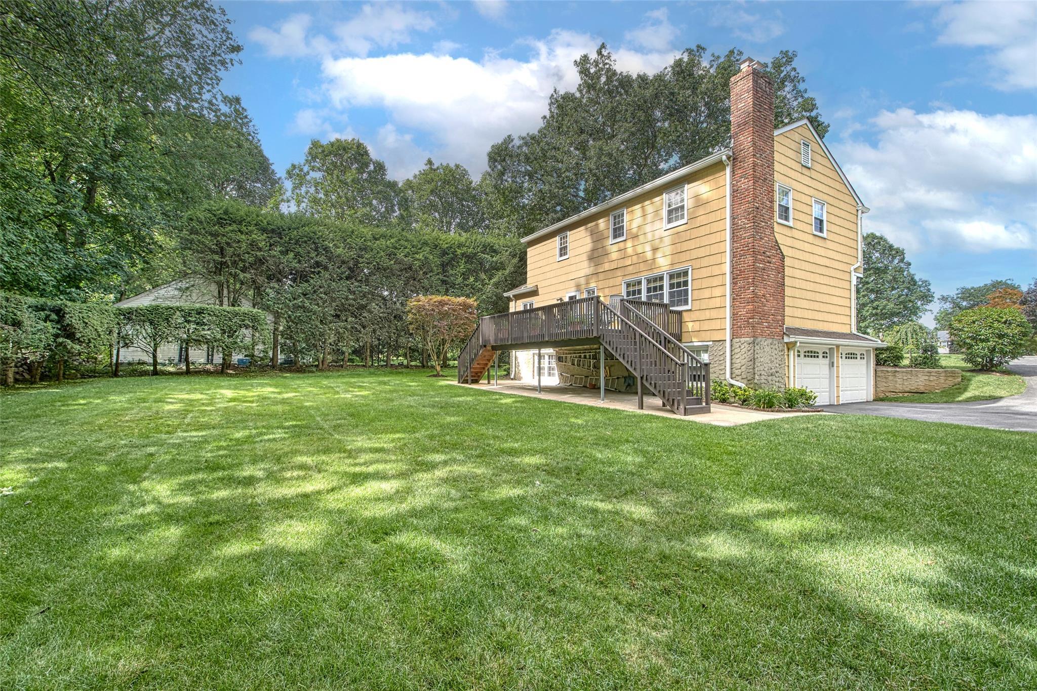 Property Photo:  13 Colonial Lane  NY 10595 