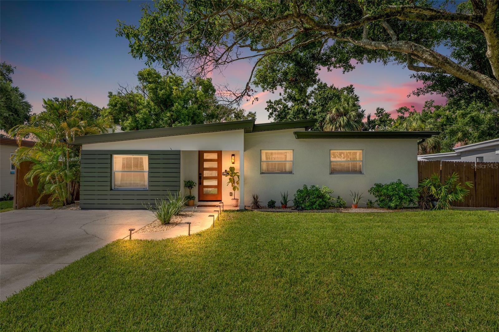 3518 W Paul Avenue  Tampa FL 33611 photo