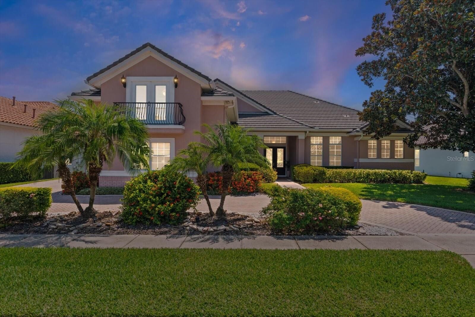 Property Photo:  8739 Cypress Reserve Circle  FL 32836 
