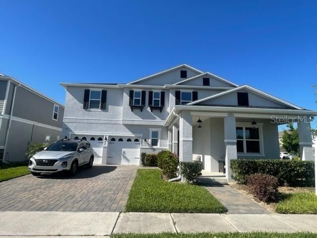 Property Photo: 14005 Peach Orchard Way FL 34787