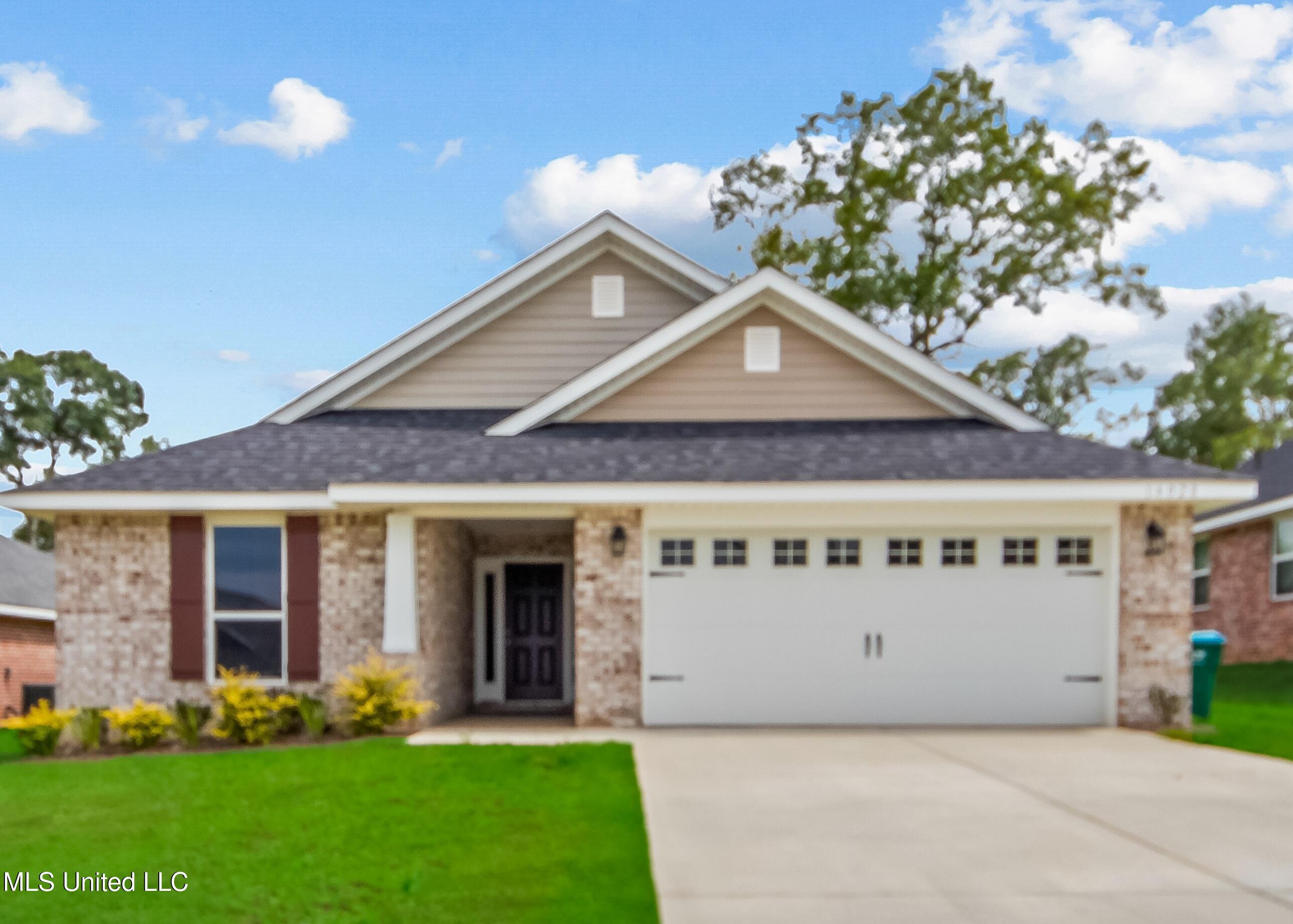 Property Photo: 14028 Oak Arbor Drive MS 39503