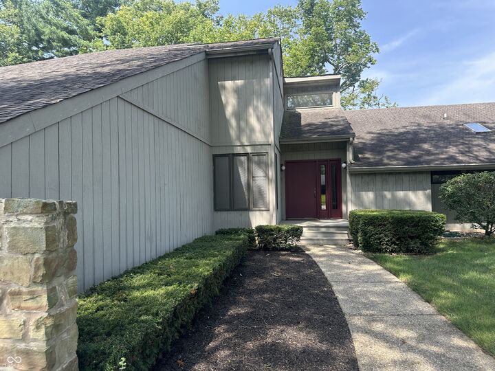 Property Photo: 3630 Deerfield Place IN 47203