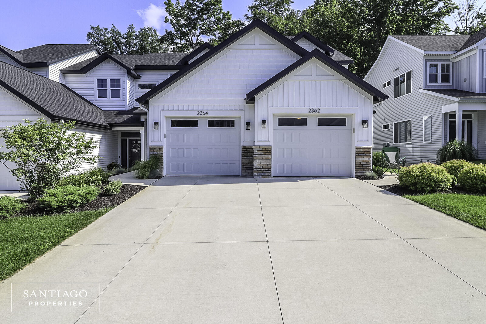 Property Photo: 2364 Watertown Way NE MI 49505
