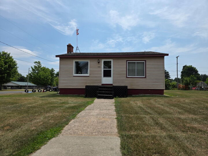 Property Photo: 5681 W Fox Road MI 49436