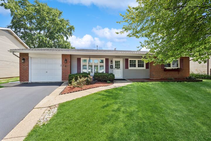 7325 Northway Drive  Hanover Park IL 60133 photo