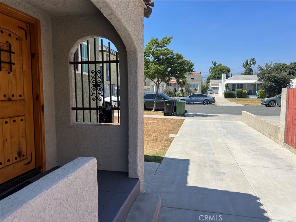 Property Photo:  2704 Grand Avenue  CA 91801 