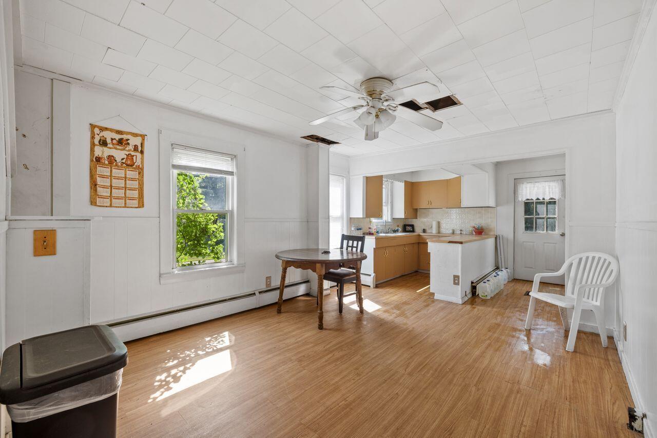 Property Photo: 14 Briggs Street ME 04073