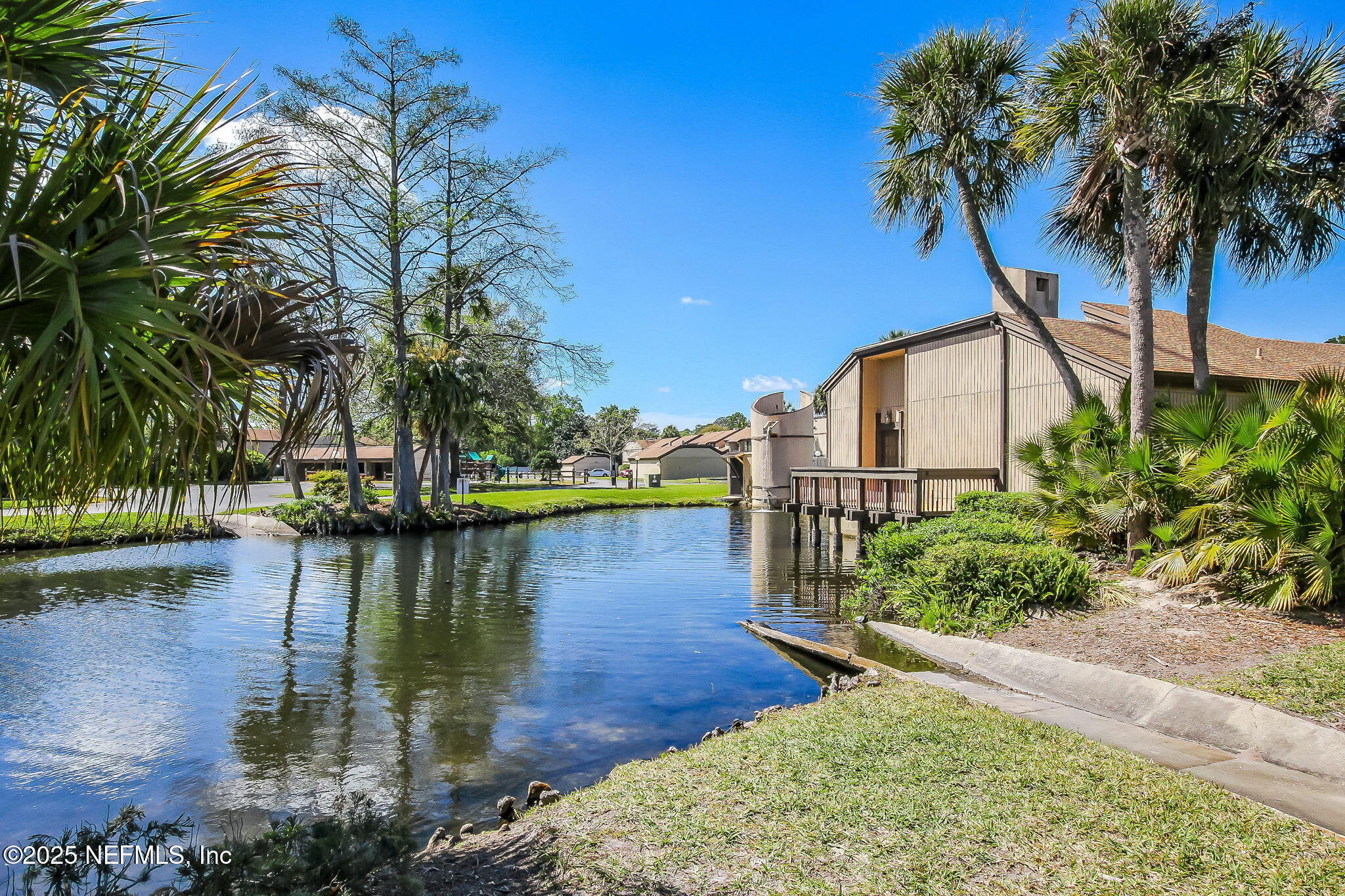 Property Photo: 7608 Las Palmas Way 179 FL 32256