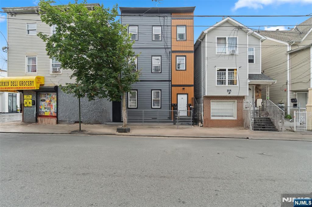 Property Photo:  92 Mercer Street  NJ 07524 