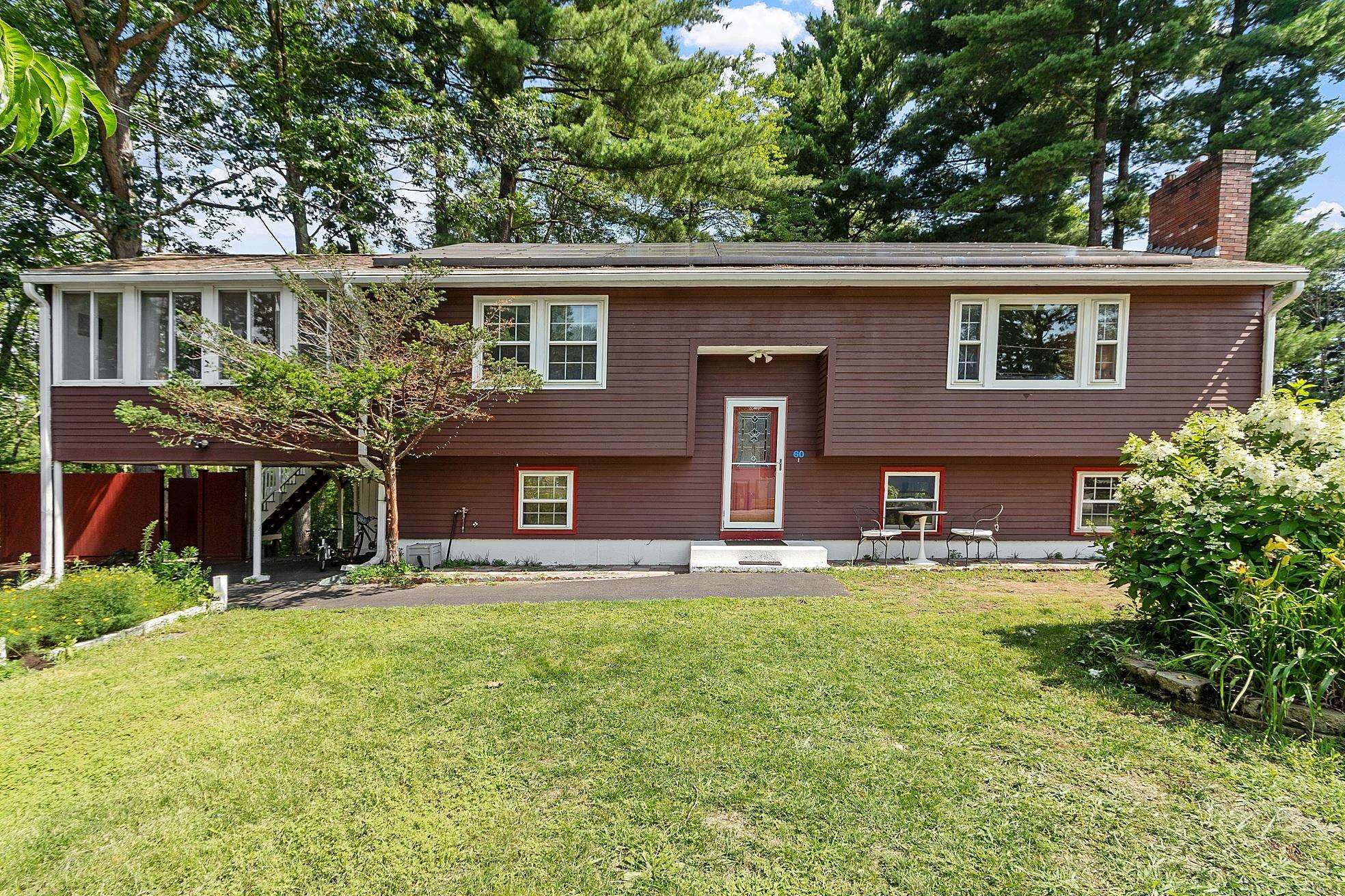 Property Photo: 60 Glen Forest Drive NH 03109