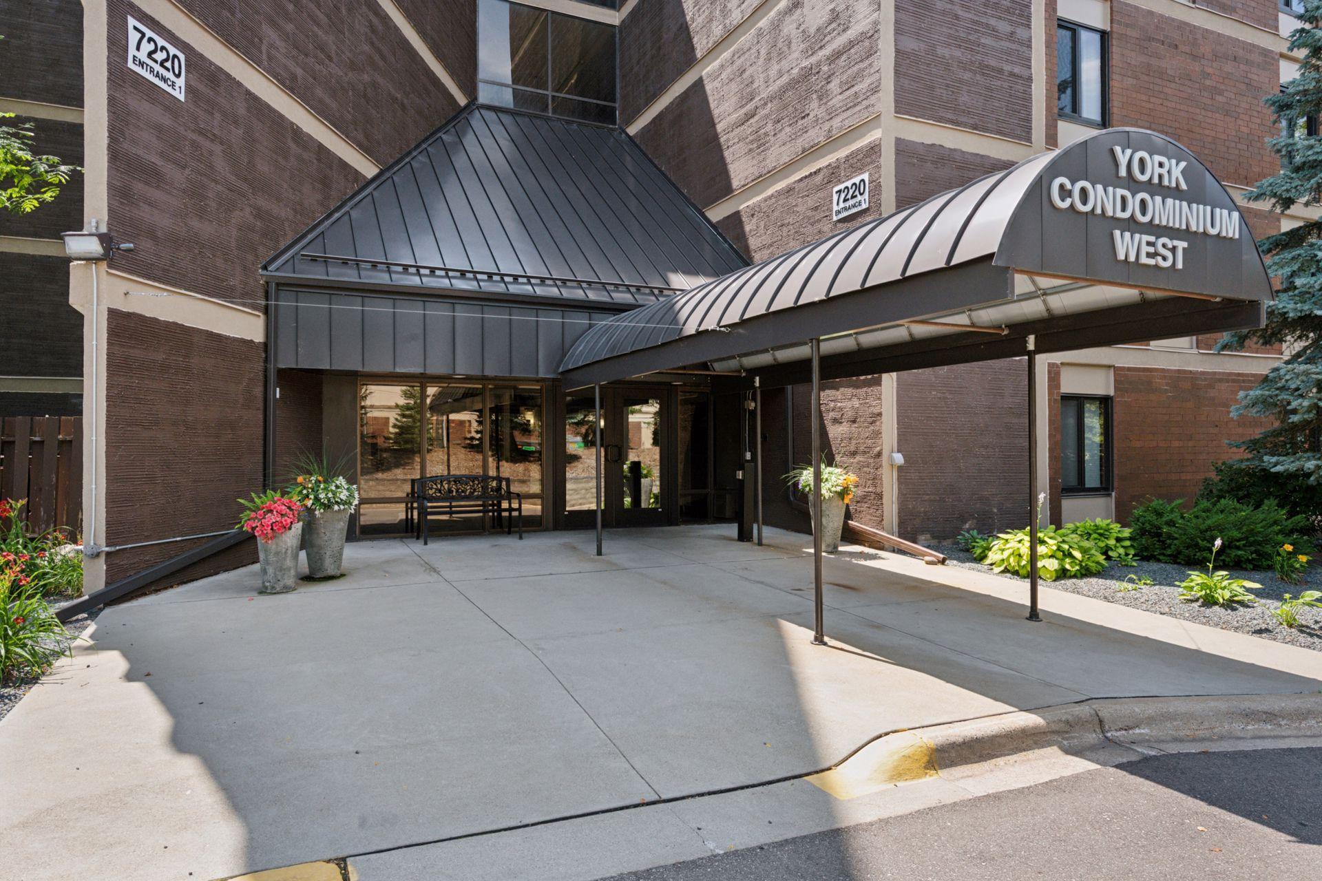 Property Photo: 7220 York Avenue S 222 MN 55435