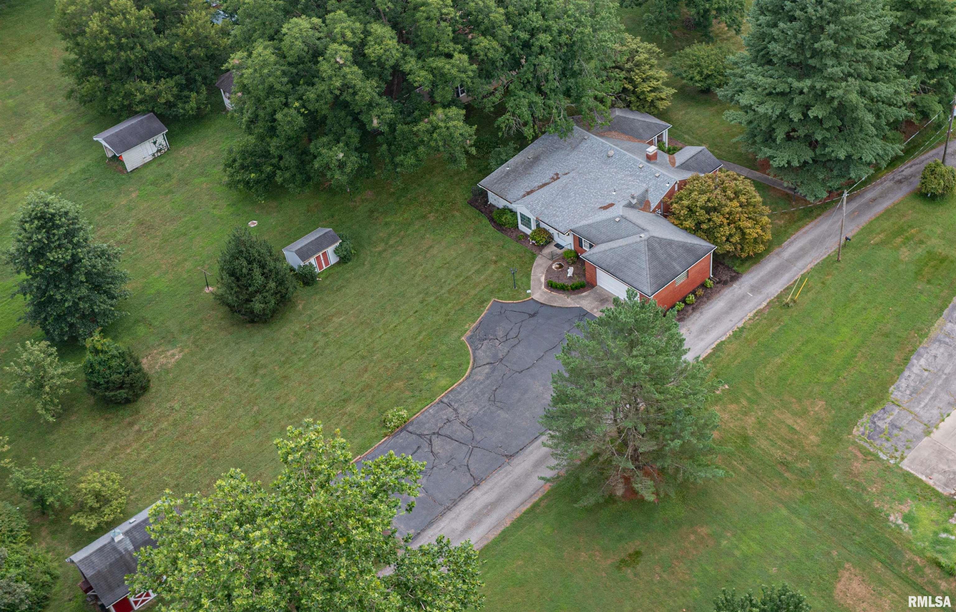 14652 N Il Hwy 37 Highway  Mt Vernon IL 62864 photo