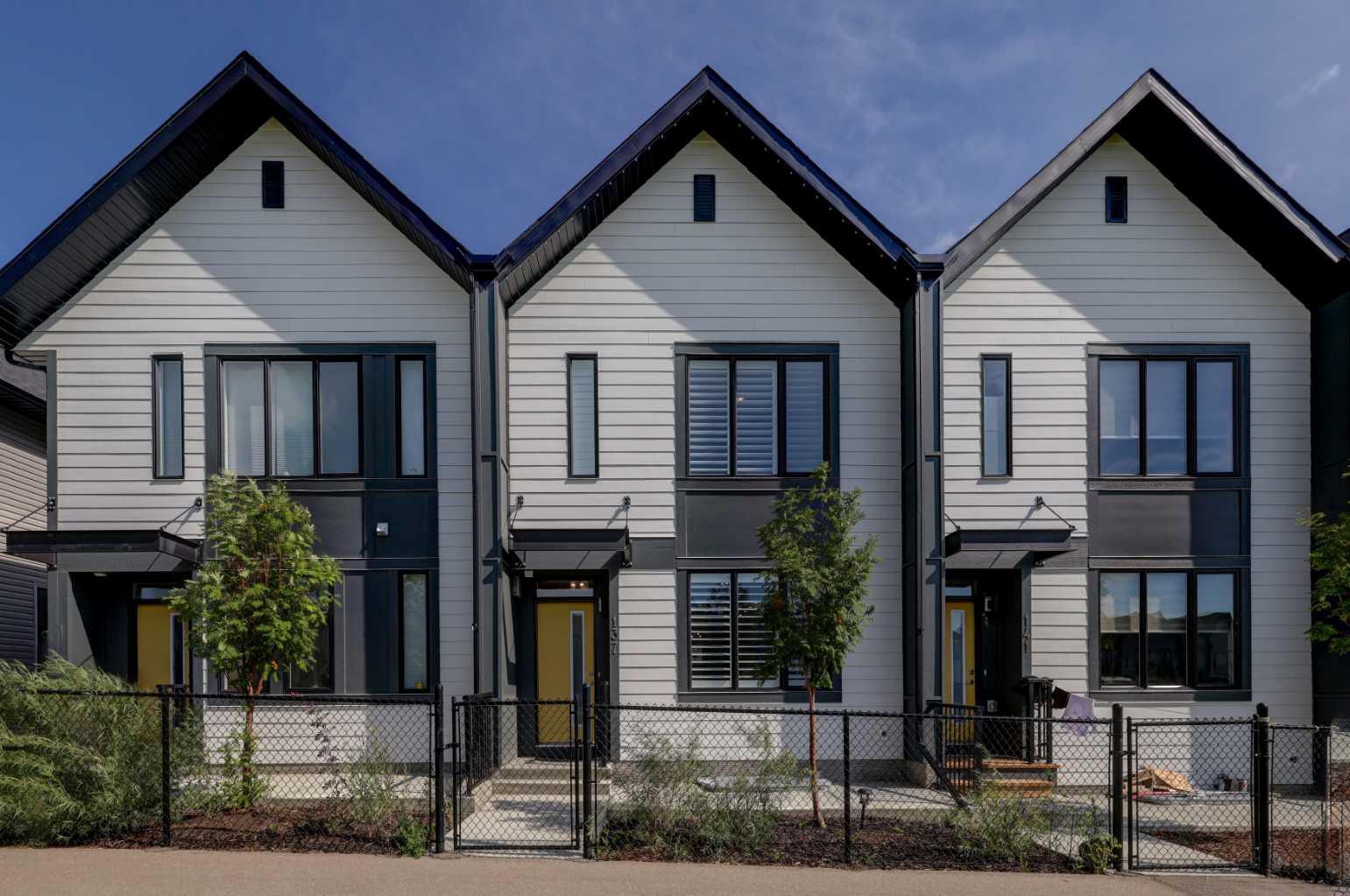 Property Photo: 137 South Point Greenway SW AB T4B 5J3