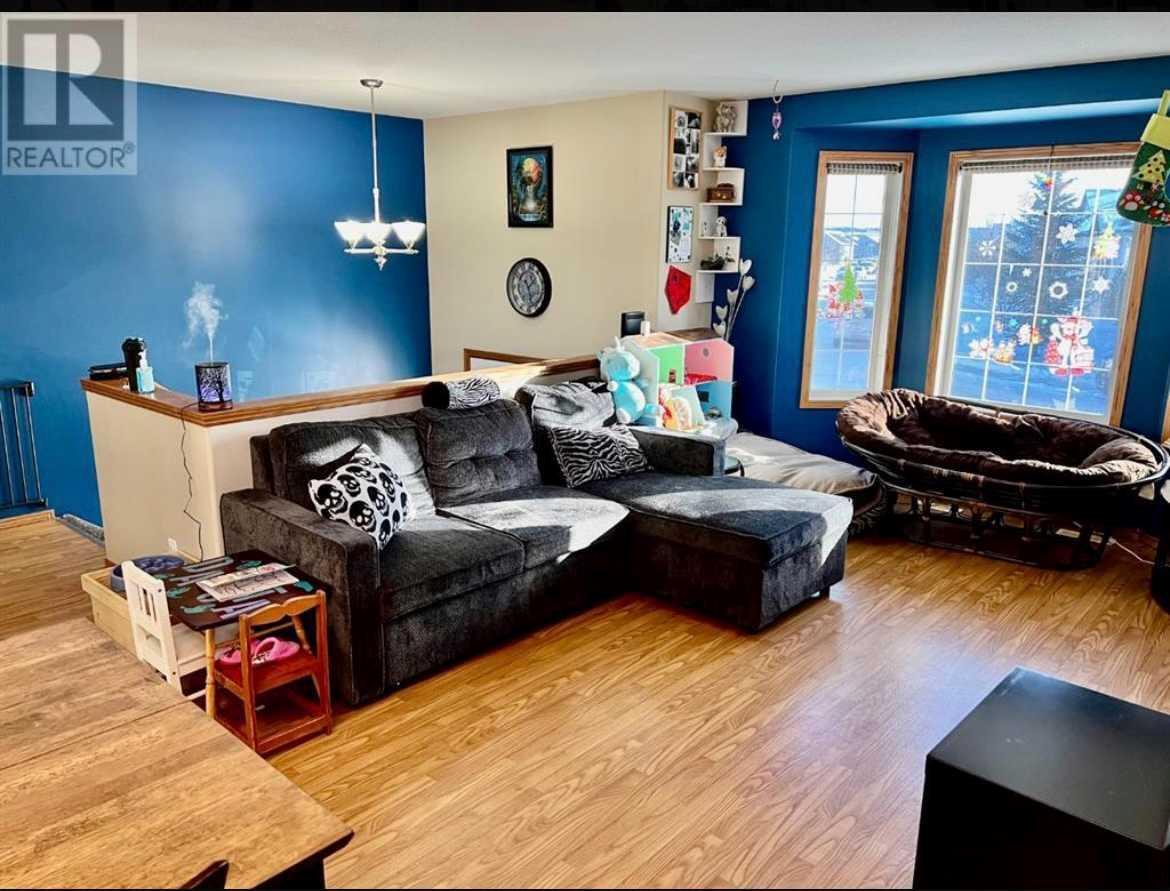 Property Photo: 22 Keen Crescent AB T4P 3Z1