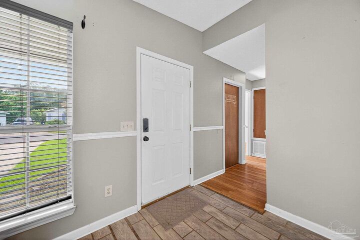 Property Photo:  417 Pine Crescent Way  FL 32506 
