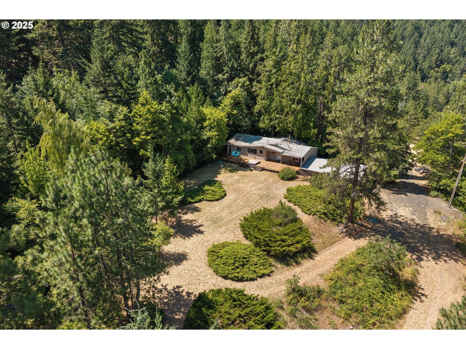 Property Photo:  1910 Proctor Rd  OR 97040 