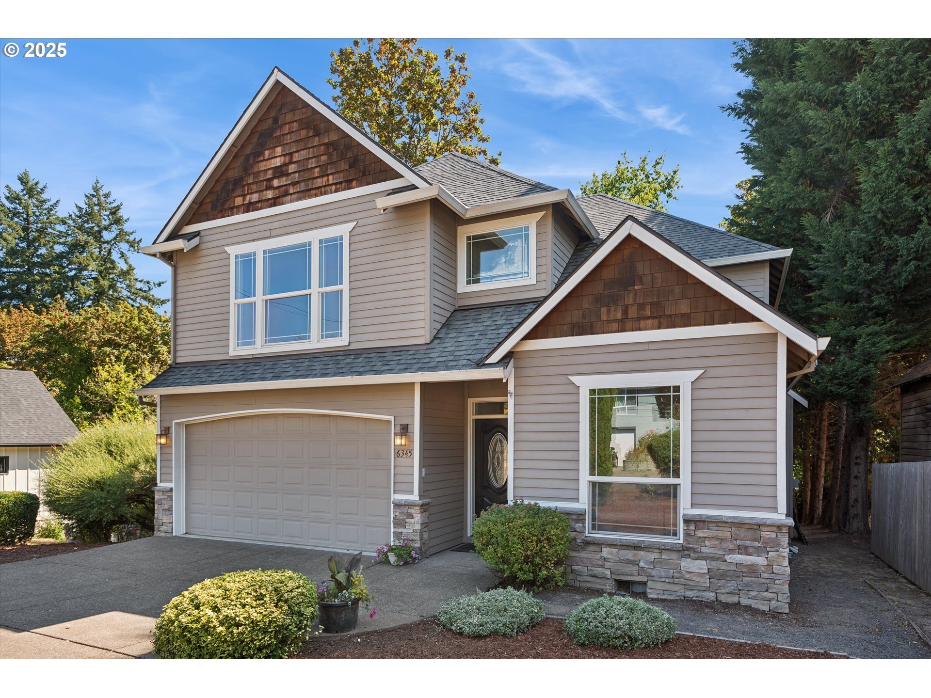 Property Photo: 6345 Caufield St OR 97068