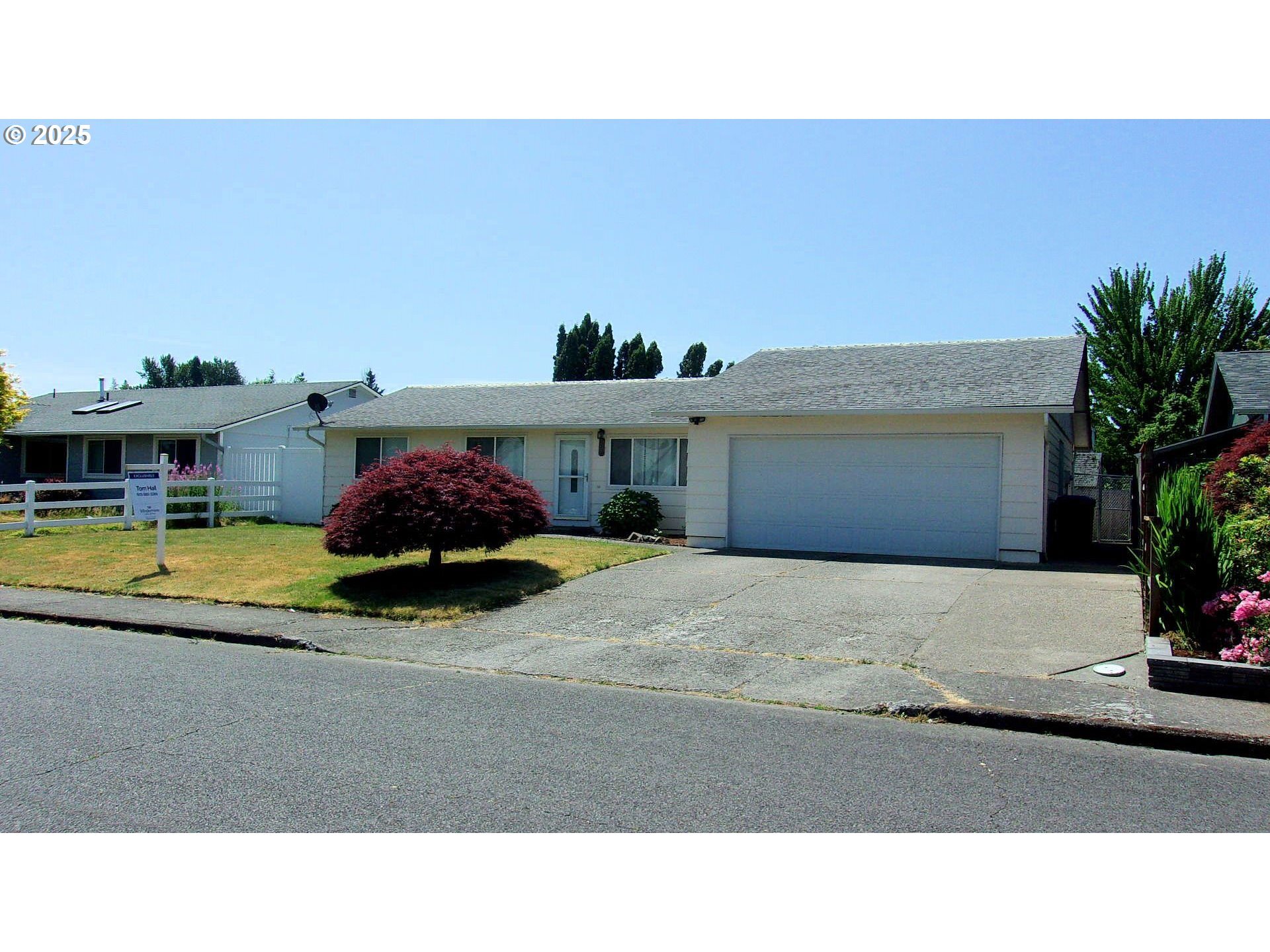 Property Photo: 2168 Aldine Dr OR 97303