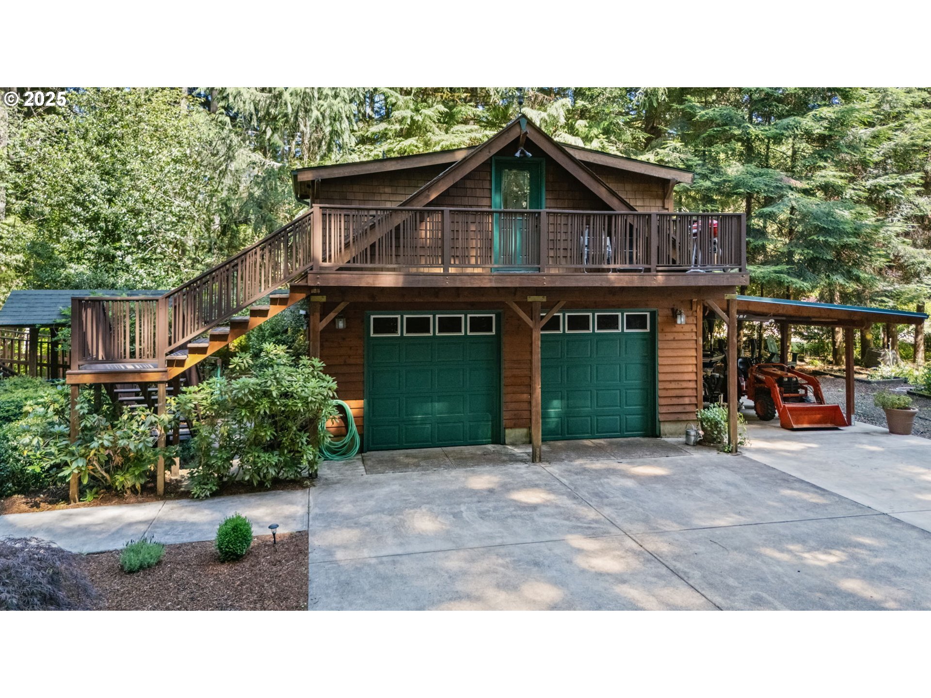 Property Photo: 42871 Deerhorn Rd OR 97478