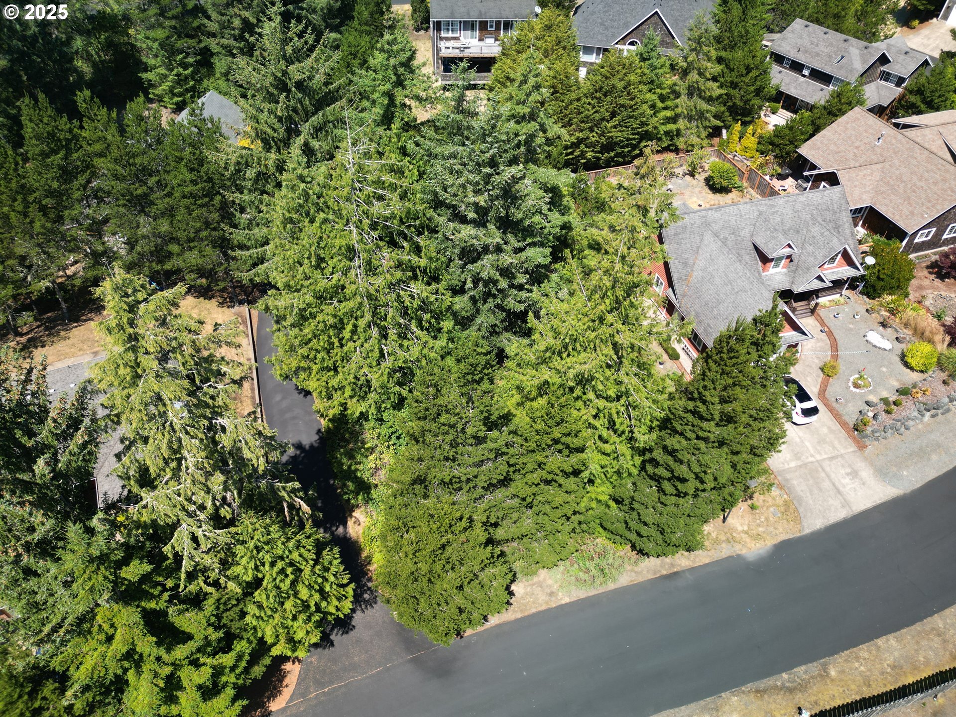 Property Photo: 10365 Pine Ridge Dr #34 OR 97130