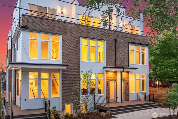 505  11th Avenue E  Seattle WA 98102 photo