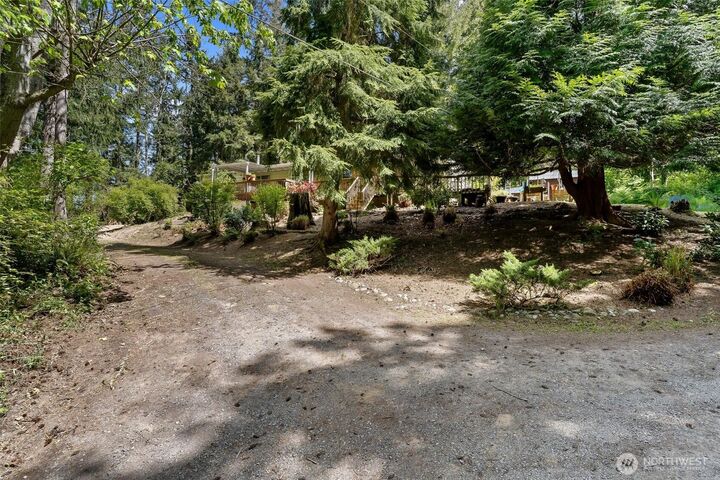 987  Rowe Road  Camano Island WA 98282 photo